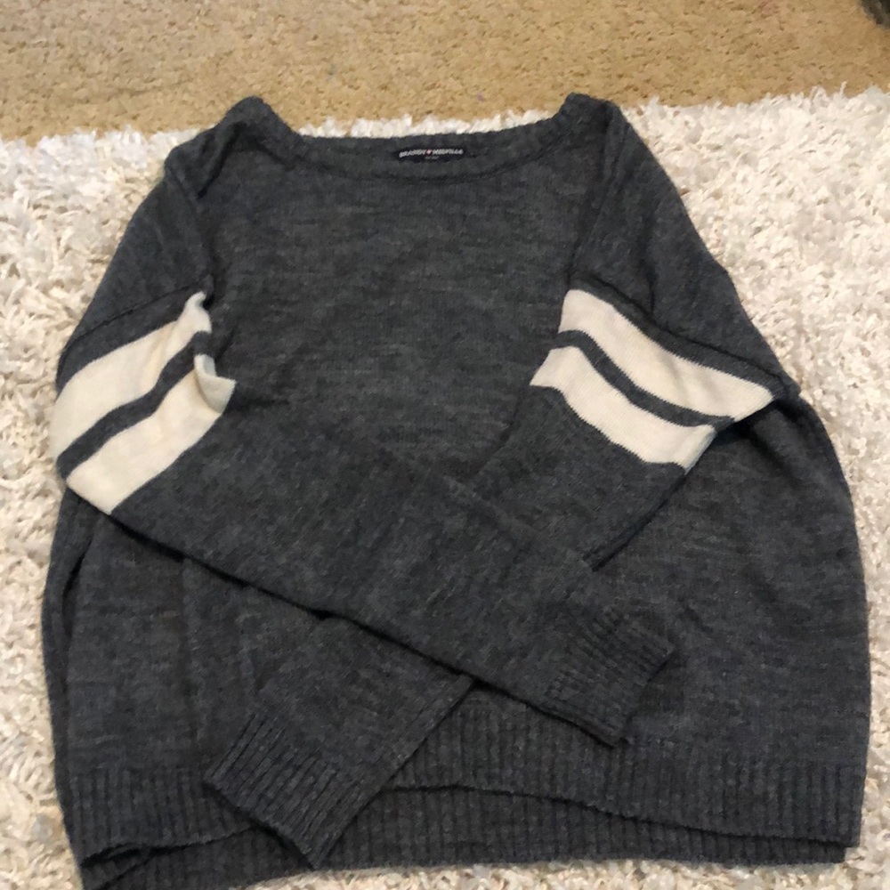 Brandy Melville sweater